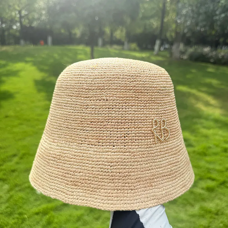 Fashion Women Raffia Straw Bucket Hat Lamp Shape Bucket Hat Casual Outdoor Beach Sun Hat Stage Performance K Pop Luxury Hats
Fashion Women Raffia Straw Bucket Hat Lamp Shape Bucket Hat Casual Outdoor Beach Sun Hat Stage Performance K Pop Luxury Hats