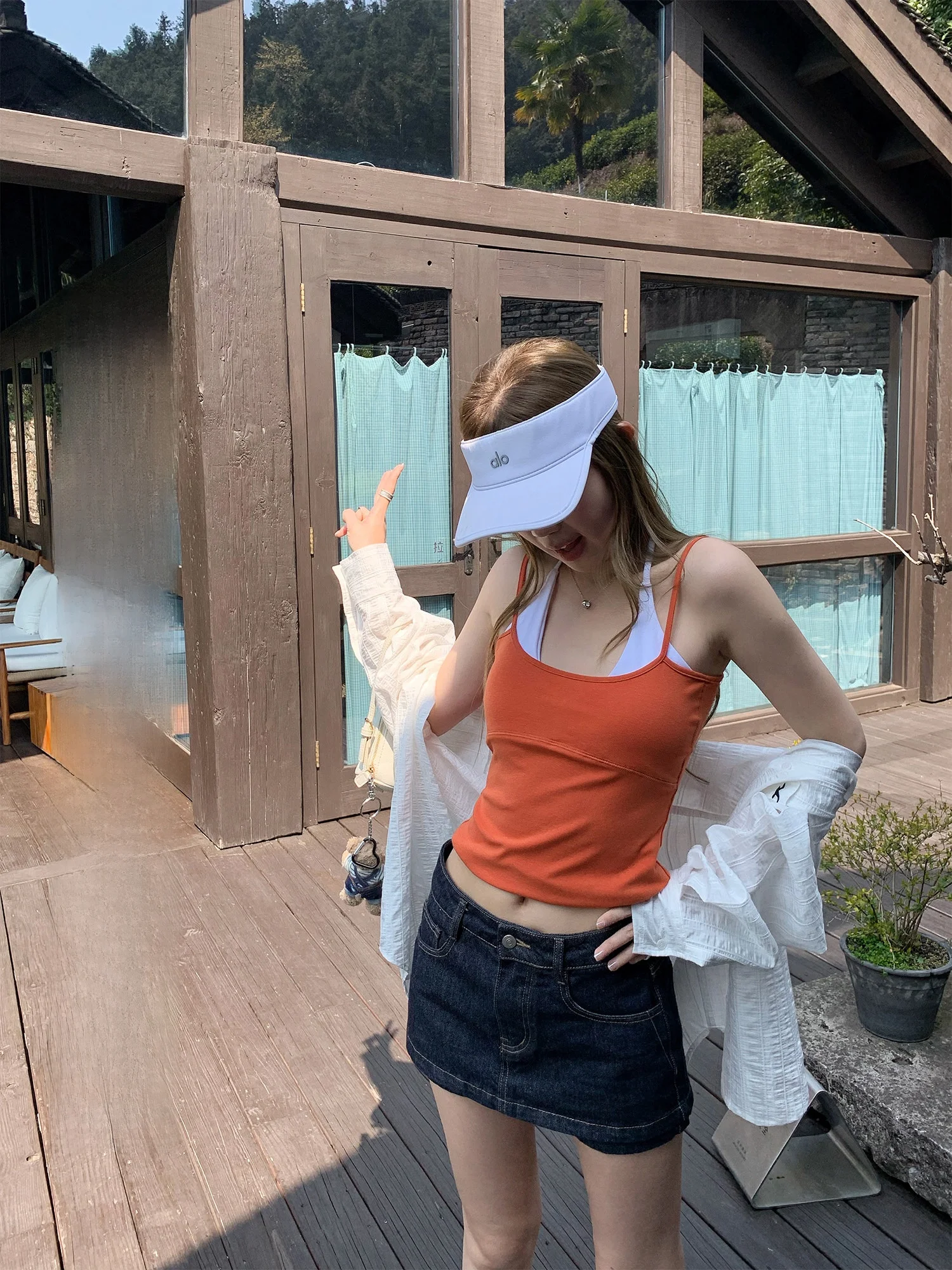 Yuzuqi Limited Edition Aesthetic Orange Color Block Slim Fit Strap Vest Women Summer Outerwear Sleeveless Neck Hanging Top
Yuzuqi Limited Edition Aesthetic Orange Color Block Slim Fit Strap Vest Women Summer Outerwear Sleeveless Neck Hanging Top