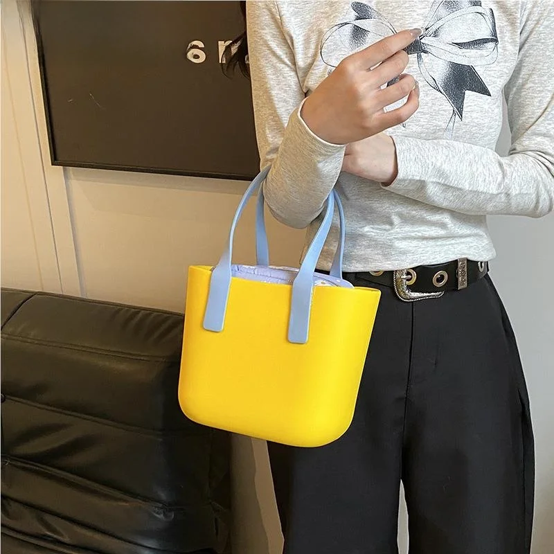Macaron Colored Durable Waterproof Summer Outdoor Handbag Portable Lunch Box Bag Picnic Bucket Bag Large Size EVA Material
Macaron Colored Durable Waterproof Summer Outdoor Handbag Portable Lunch Box Bag Picnic Bucket Bag Large Size EVA Material