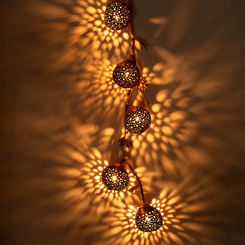 Bohemian Handmade Art Lamp Natural Coconut Shell Woven Decorative Light Southeast Asian Style Restaurant Bar Guesthouse Entryway
Bohemian Handmade Art Lamp Natural Coconut Shell Woven Decorative Light Southeast Asian Style Restaurant Bar Guesthouse Entryway