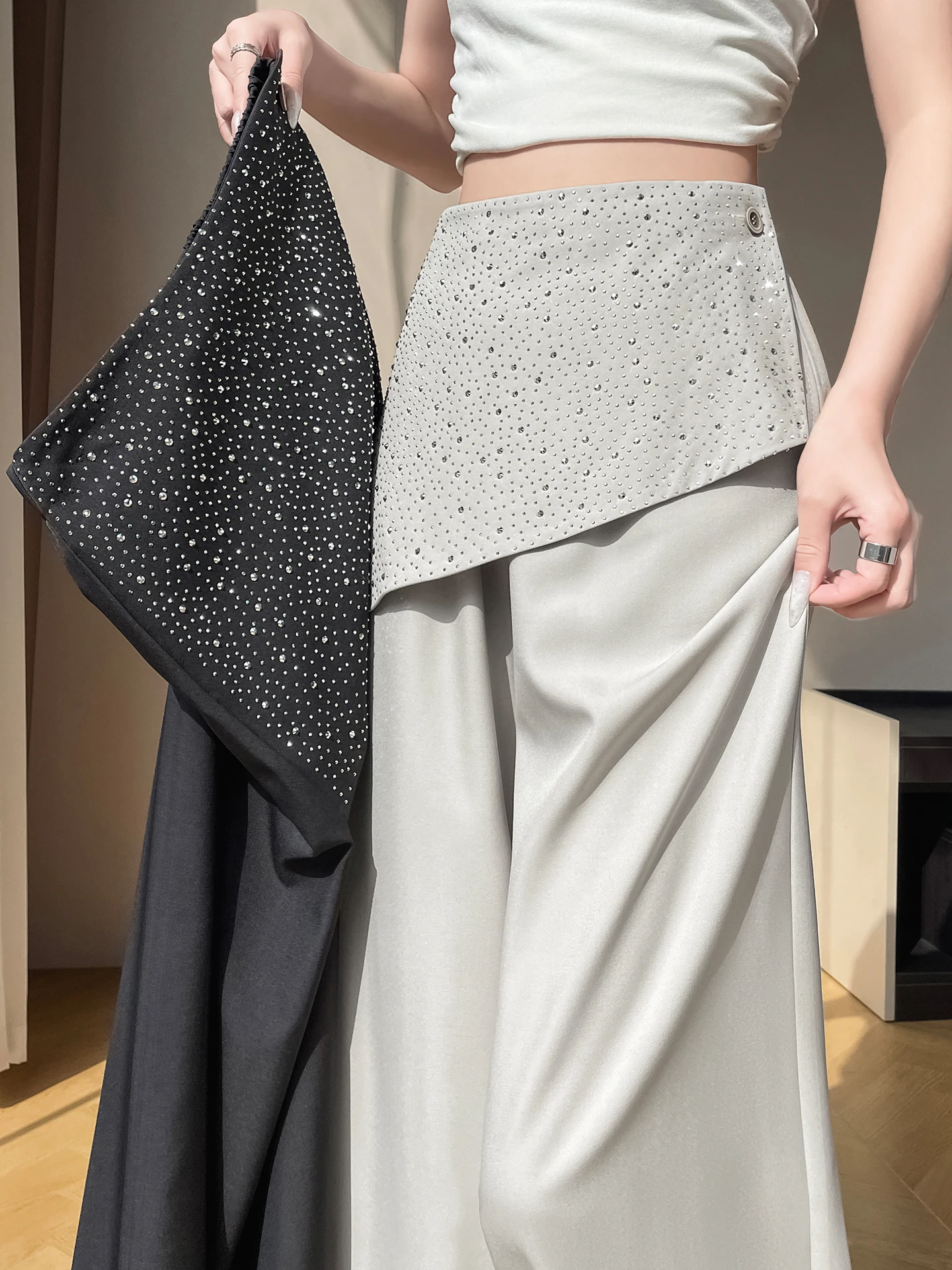 High Waist Wide Leg Pants Women's Summer Casual Drapey High Waist Sequin Underlay Pants Korean Style Straight Tube Pants
High Waist Wide Leg Pants Women's Summer Casual Drapey High Waist Sequin Underlay Pants Korean Style Straight Tube Pants