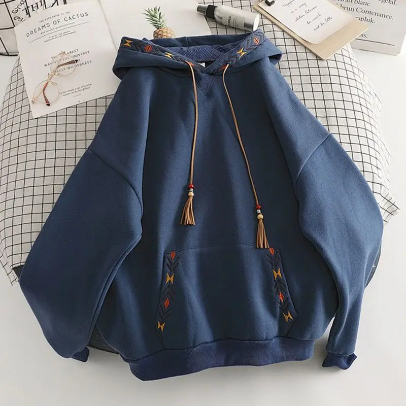 Women Sweater Autumn and Winter Oversized Design Plush and Thickened Niche Embroidered Hooded Jacket Trend
Women Sweater Autumn and Winter Oversized Design Plush and Thickened Niche Embroidered Hooded Jacket Trend