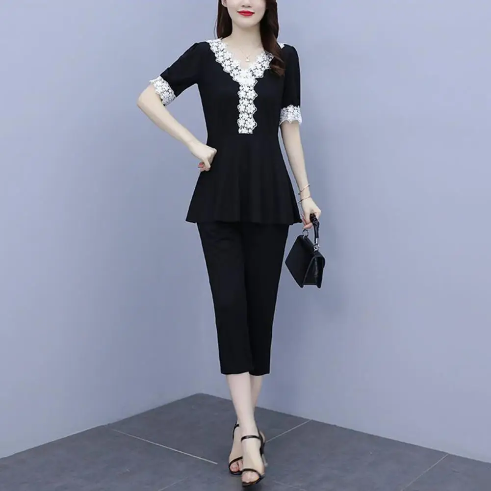 Women Two-piece Set Polyester Loose Fit Women Fashion Set Stylish Women's Summer Two-piece Set with Lace Trim Top for Work
Women Two-piece Set Polyester Loose Fit Women Fashion Set Stylish Women's Summer Two-piece Set with Lace Trim Top for Work