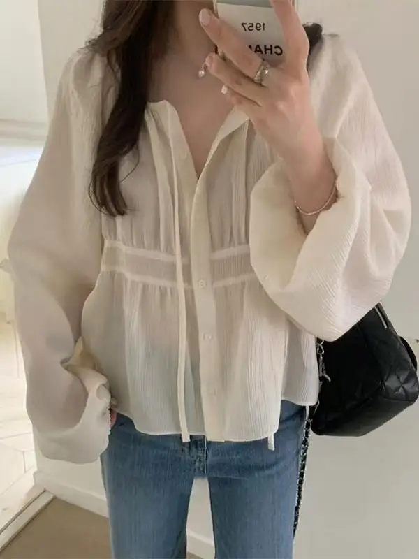 Retro Stylish Versatile Long Sleeve Button up Shirt Women's Spring Summer Short Drawstring Pleated Doll Top Loose Fit Shirt
Retro Stylish Versatile Long Sleeve Button up Shirt Women's Spring Summer Short Drawstring Pleated Doll Top Loose Fit Shirt