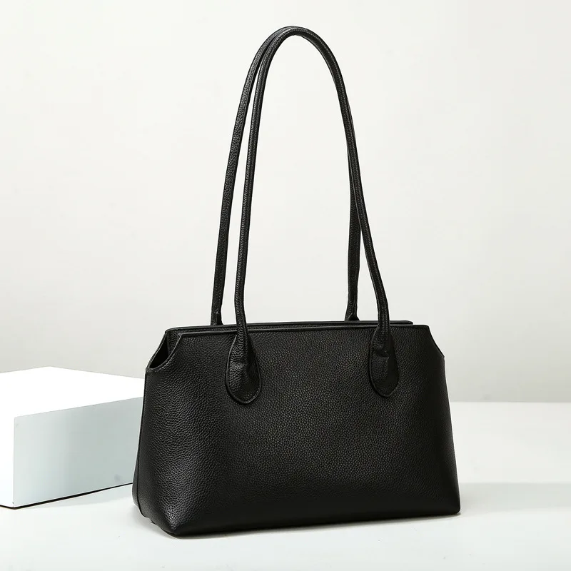 2026 Trendy Light Luxury Tote Bag Niche Design Commuting Simple Women's Handbag High Quality Soft Leather Underarms Bag Gifts
2026 Trendy Light Luxury Tote Bag Niche Design Commuting Simple Women's Handbag High Quality Soft Leather Underarms Bag Gifts