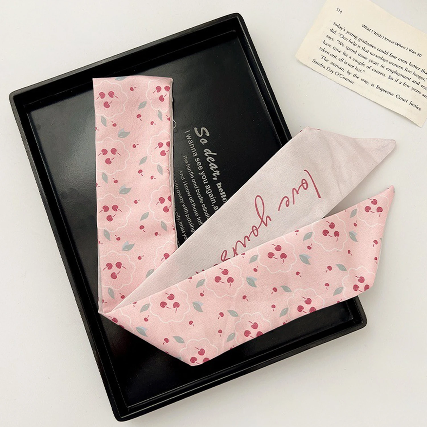 Long Small Hair Scarf For Women Fashion Fruit Print Kerchief Cute Headband Silk Neck Scarfs Multi-Function Band Bag Scarves 
Long Small Hair Scarf For Women Fashion Fruit Print Kerchief Cute Headband Silk Neck Scarfs Multi-Function Band Bag Scarves