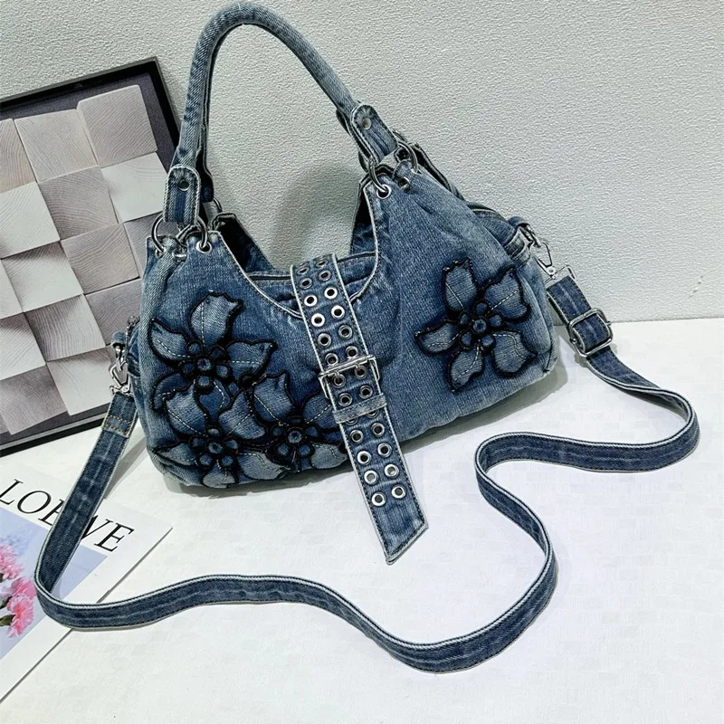 Ladies' fashionable Retro flowers Spice Girl motorcycle bag, large-capacity washed denim multi-pocket single-shoulder bag
Ladies' fashionable Retro flowers Spice Girl motorcycle bag, large-capacity washed denim multi-pocket single-shoulder bag