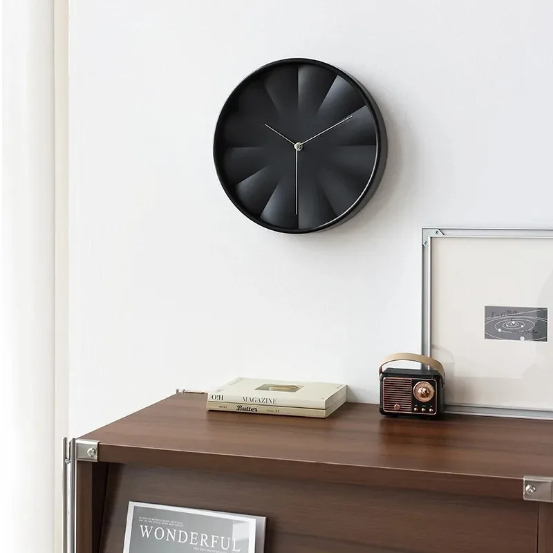 Black Light Luxury Minimalist Wall Clock Personality in The Ancient Style Clock Art High Sense Decorative Wordless Clock
Black Light Luxury Minimalist Wall Clock Personality in The Ancient Style Clock Art High Sense Decorative Wordless Clock