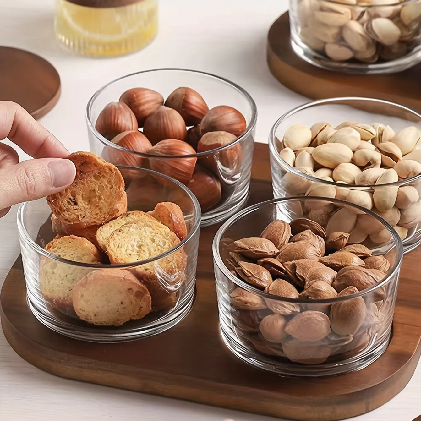 2023 New Glass Fruit Bowl Creative Japanese Style with Lid Multi Compartment Living Room Table Tray
2023 New Glass Fruit Bowl Creative Japanese Style with Lid Multi Compartment Living Room Table Tray