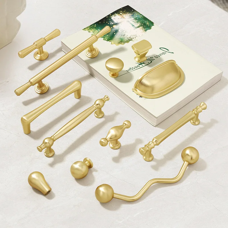 French Zinc Alloy Wardrobe Door Handle Modern Simple Gold Matte Copper Drawer Single Hole Cabinet Solid Handle
French Zinc Alloy Wardrobe Door Handle Modern Simple Gold Matte Copper Drawer Single Hole Cabinet Solid Handle
