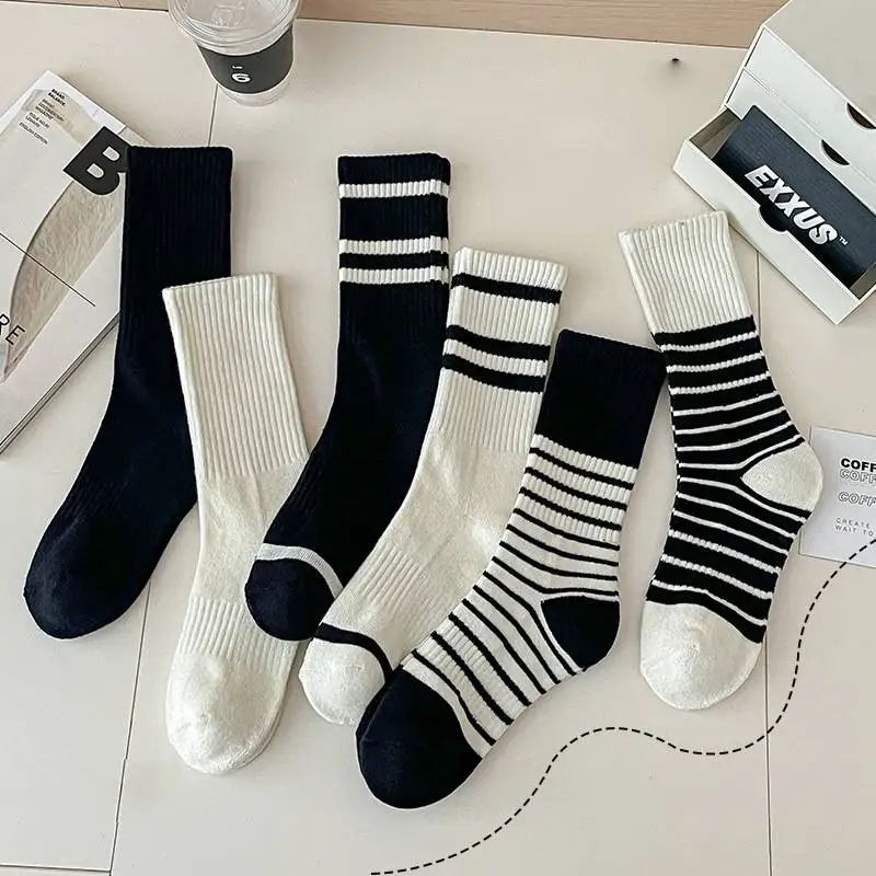 5 Pairs Girls' Style Black And White Striped Terry Socks Winter Warm Ladies Socks Women
5 Pairs Girls' Style Black And White Striped Terry Socks Winter Warm Ladies Socks Women
