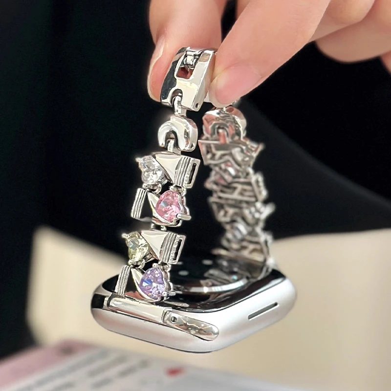 Роскошный бриллиантовый ремешок для Apple Watch Ultra 10 9 8 7 42 мм 45 мм 46 мм 49 мм Женский металлический браслет-ремешок для iWatch 7 6 5 38 40 мм 41 мм
Роскошный бриллиантовый ремешок для Apple Watch Ultra 10 9 8 7 42 мм 45 мм 46 мм 49 мм Женский металлический браслет-ремешок для iWatch 7 6 5 38 40 мм 41 мм