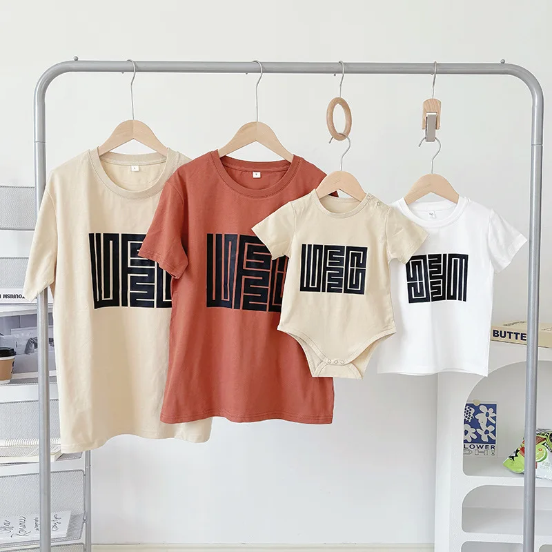 Parent-child Tee Shirts Summer Family Matching T Shirts Short Sleeve Tops Father Mother and Daughter Son Clothes Baby Bodysuit
Parent-child Tee Shirts Summer Family Matching T Shirts Short Sleeve Tops Father Mother and Daughter Son Clothes Baby Bodysuit