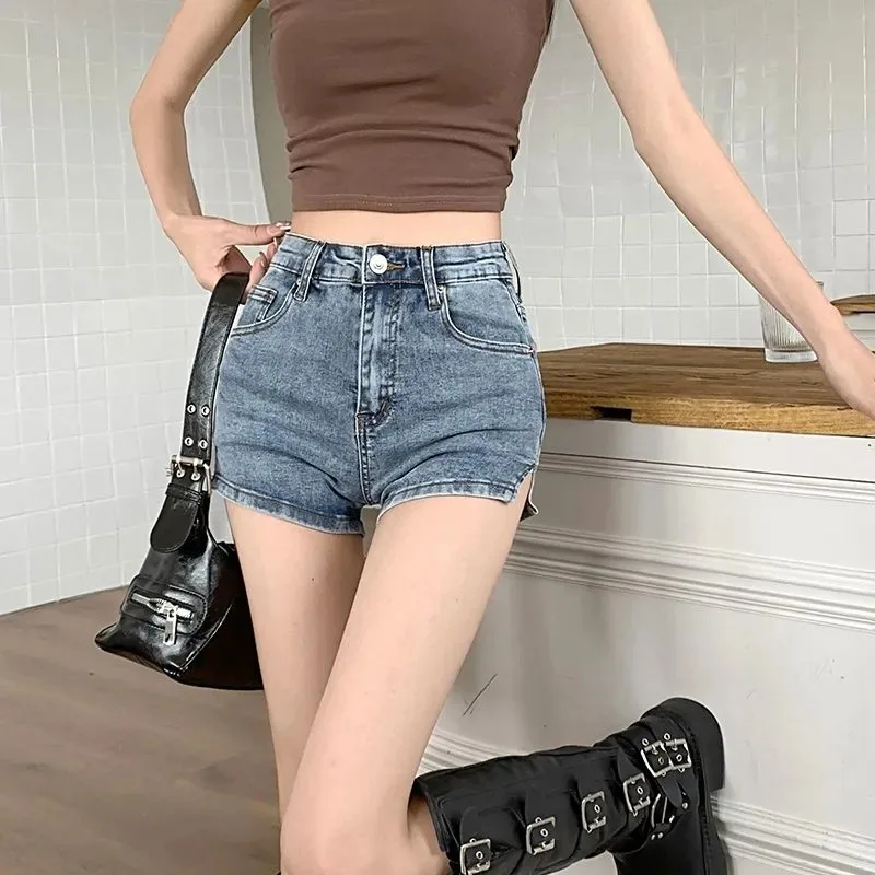 Women's High Waist Split Hem Denim Shorts Black Slim Fit Hot Pants with Crop Tank Piece Casual Outfit
Women's High Waist Split Hem Denim Shorts Black Slim Fit Hot Pants with Crop Tank Piece Casual Outfit