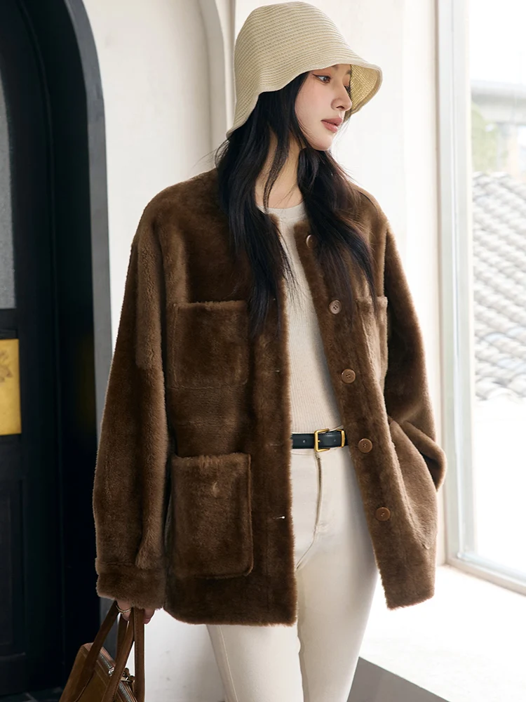High-end Luxury Merino Sheep Fur Lambswool Jackets for Women 2026 New Simple O-neck Loose Winter Genuine Leather Real Fur Coat
High-end Luxury Merino Sheep Fur Lambswool Jackets for Women 2026 New Simple O-neck Loose Winter Genuine Leather Real Fur Coat