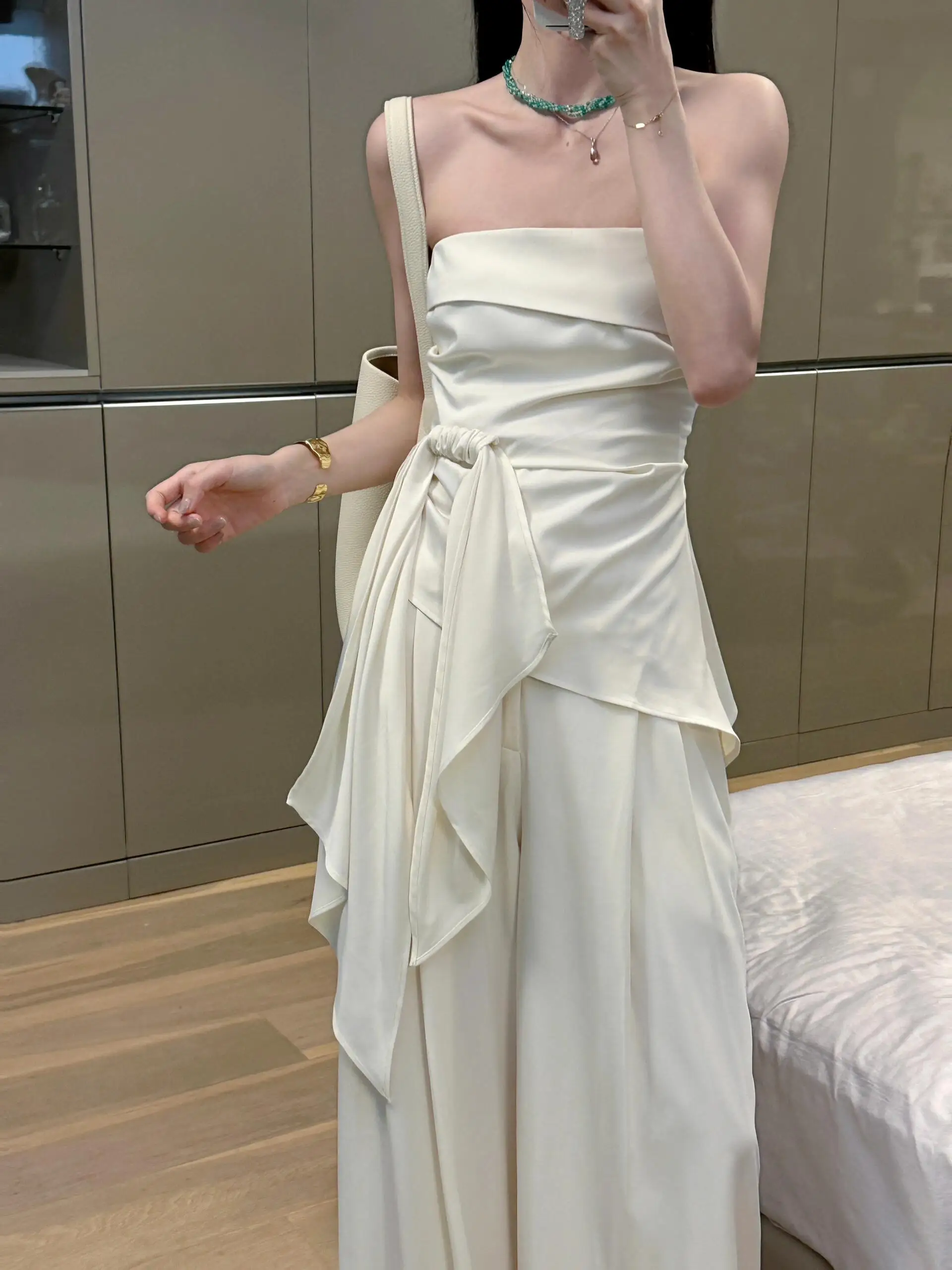 Spicy Girl Backless Wide Leg Pants Two Piece Set Women's Summer Casual High Waist Polyester Fiber No Sleeve Top
Spicy Girl Backless Wide Leg Pants Two Piece Set Women's Summer Casual High Waist Polyester Fiber No Sleeve Top