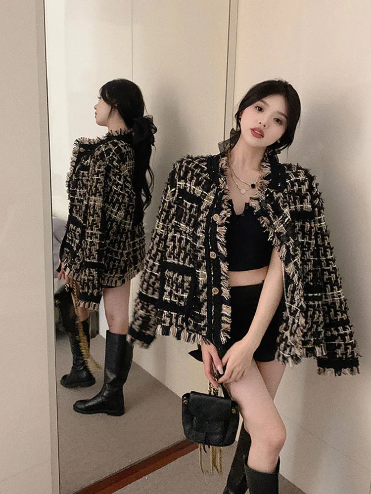 Vintage Weave Tassels Chic Tweed Jacket Women Winter Coat High Streetwear O-neck Full Sleeve Loose Outwear Female
Vintage Weave Tassels Chic Tweed Jacket Women Winter Coat High Streetwear O-neck Full Sleeve Loose Outwear Female