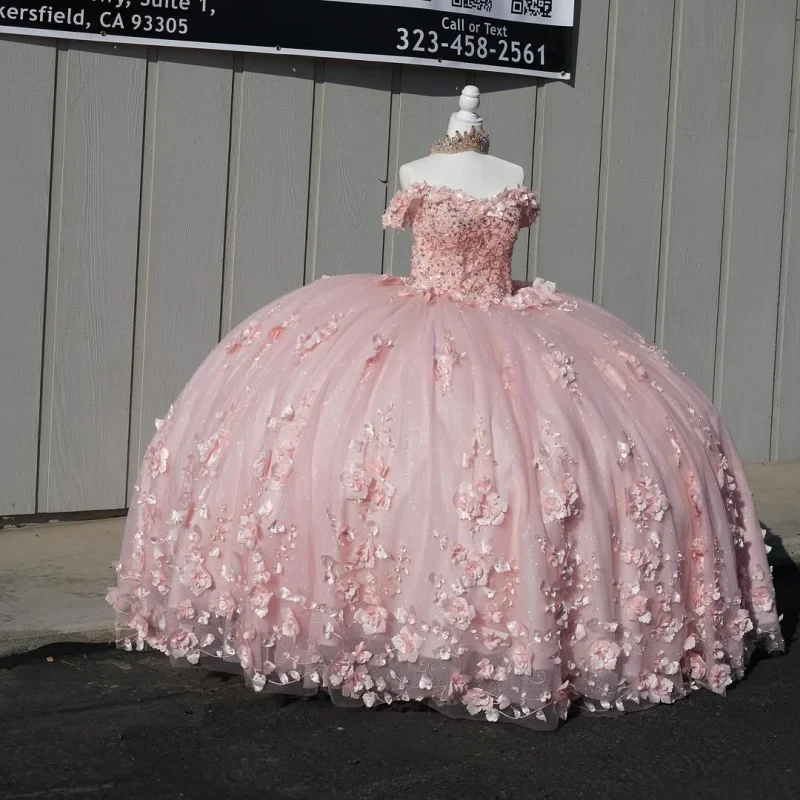 Блестящее розовое платье Quinceanera с открытыми плечами по индивидуальному заказу, аппликация с кристаллами и блестками, тюлевое платье с 3D цветами и шлейфом, платья de 15, Quinceanera
Блестящее розовое платье Quinceanera с открытыми плечами по индивидуальному заказу, аппликация с кристаллами и блестками, тюлевое платье с 3D цветами и шлейфом, платья de 15, Quinceanera