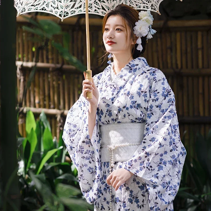 High-End Women's Japanese Lace Kimono Floral Prints Retro Style Photography Dress Stage Performing Clothing
High-End Women's Japanese Lace Kimono Floral Prints Retro Style Photography Dress Stage Performing Clothing