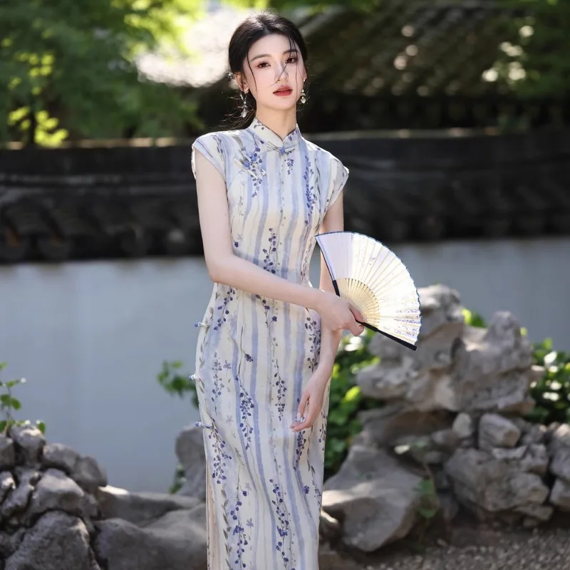 Exquisite New Chinese Style Dress in Purple Suitable for Daily Wear Simple and Elegant
Exquisite New Chinese Style Dress in Purple Suitable for Daily Wear Simple and Elegant