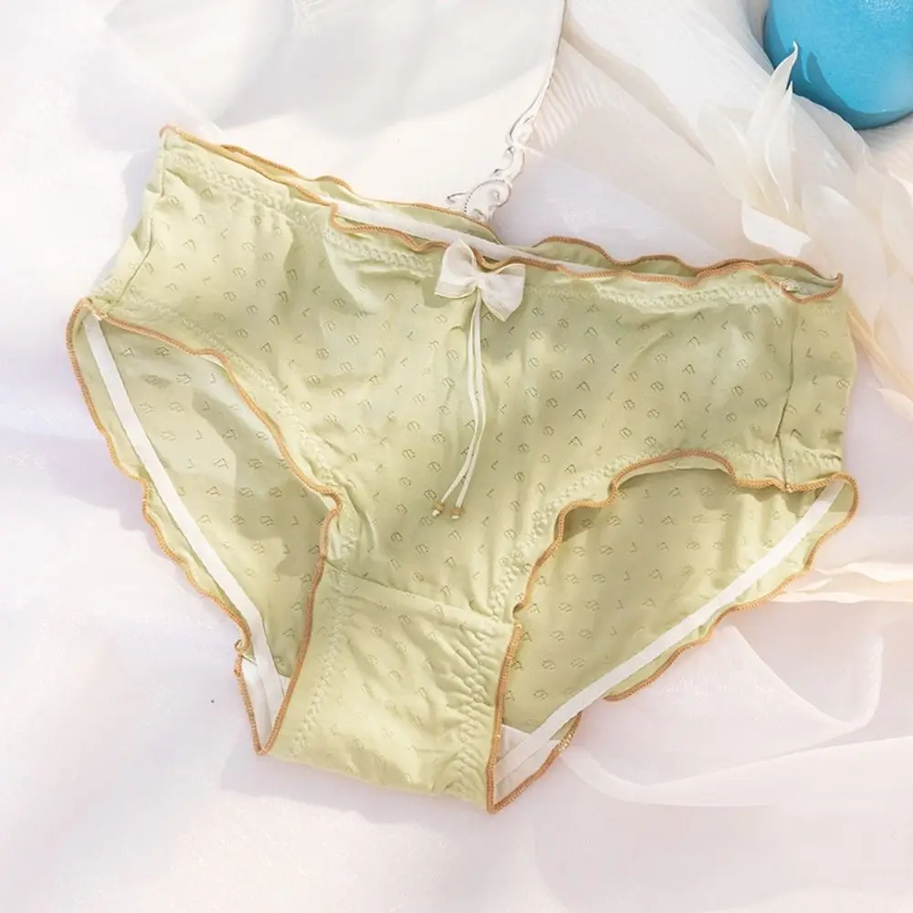 Comfortable Middle Waist Cotton Underwear Breathable Seamless Panties Cute Love Girl's Briefs For Female Lingerie
Comfortable Middle Waist Cotton Underwear Breathable Seamless Panties Cute Love Girl's Briefs For Female Lingerie
