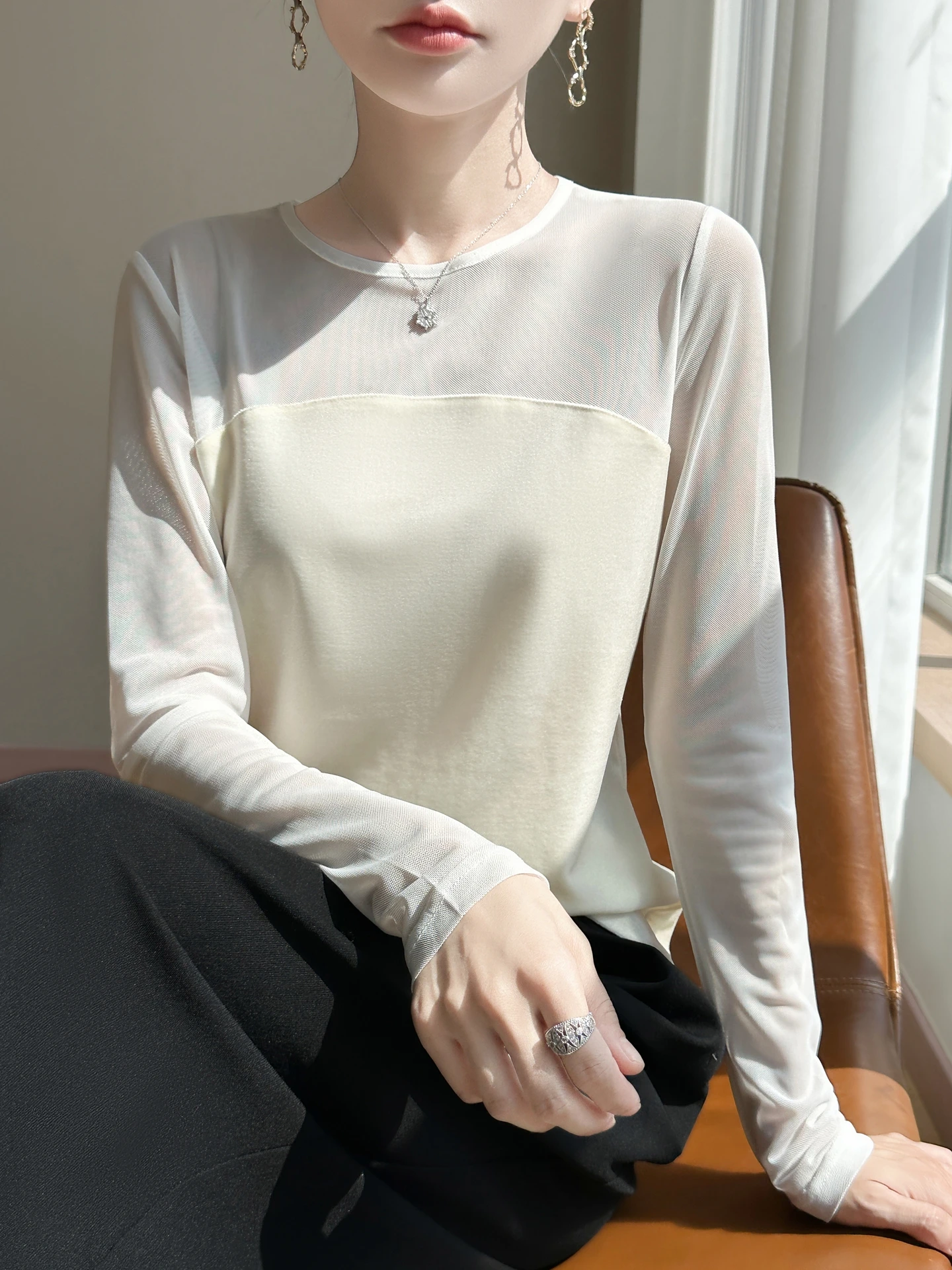 Spring 2026 Women's round Neck Knitted Base Shirt Casual Commute Fashionable Top Soft Stretchy Long Sleeve Breathable C...
Spring 2026 Women's round Neck Knitted Base Shirt Casual Commute Fashionable Top Soft Stretchy Long Sleeve Breathable C...