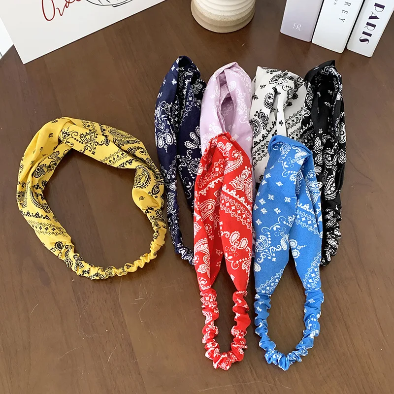 New Retro Cashew Printed Wide Cross Elastic Headband, Navy Stretch Hair Accessory
New Retro Cashew Printed Wide Cross Elastic Headband, Navy Stretch Hair Accessory