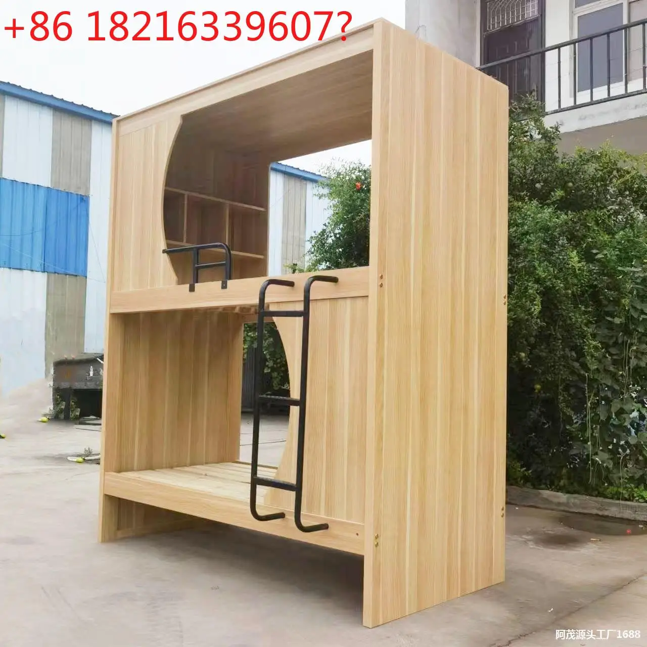 Космическая капсула, двухъярусная кровать на втором этаже в закрытой двухъярусной квартире диаметром 1,2 метра.
Космическая капсула, двухъярусная кровать на втором этаже в закрытой двухъярусной квартире диаметром 1,2 метра.