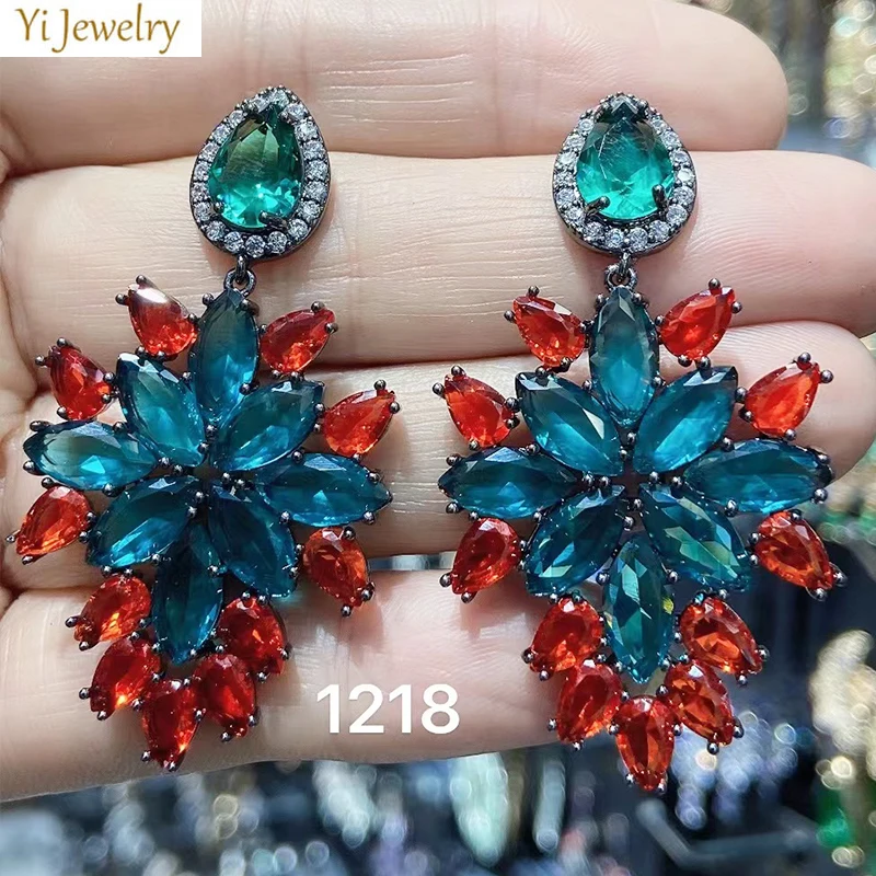 Purple White Green Zircon Teardrop Earrings for women Statement Jewelry for Evening Party
Purple White Green Zircon Teardrop Earrings for women Statement Jewelry for Evening Party