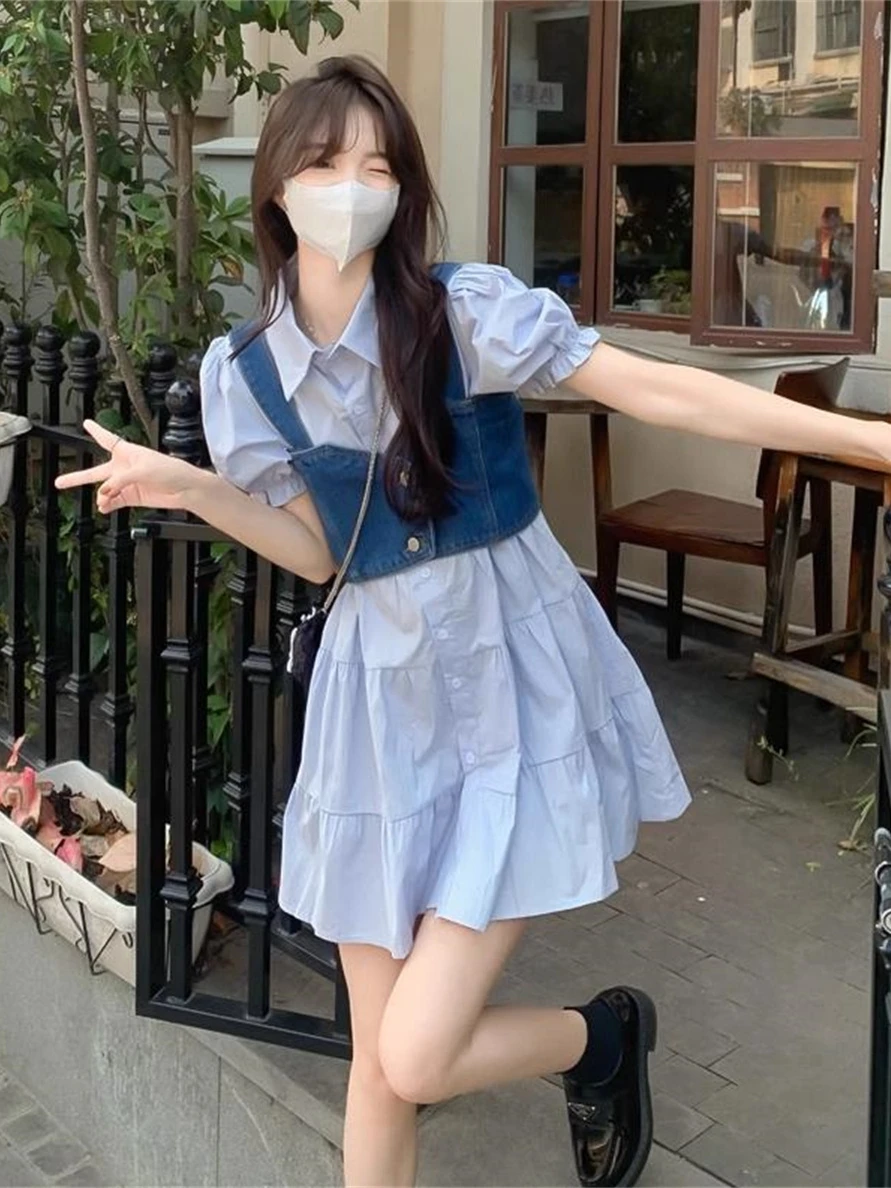 Korean Style College Wind Denim Strap Vest Design Sensation Small Outerwear Shirt Dress Two Piece Set Women Summer
Korean Style College Wind Denim Strap Vest Design Sensation Small Outerwear Shirt Dress Two Piece Set Women Summer