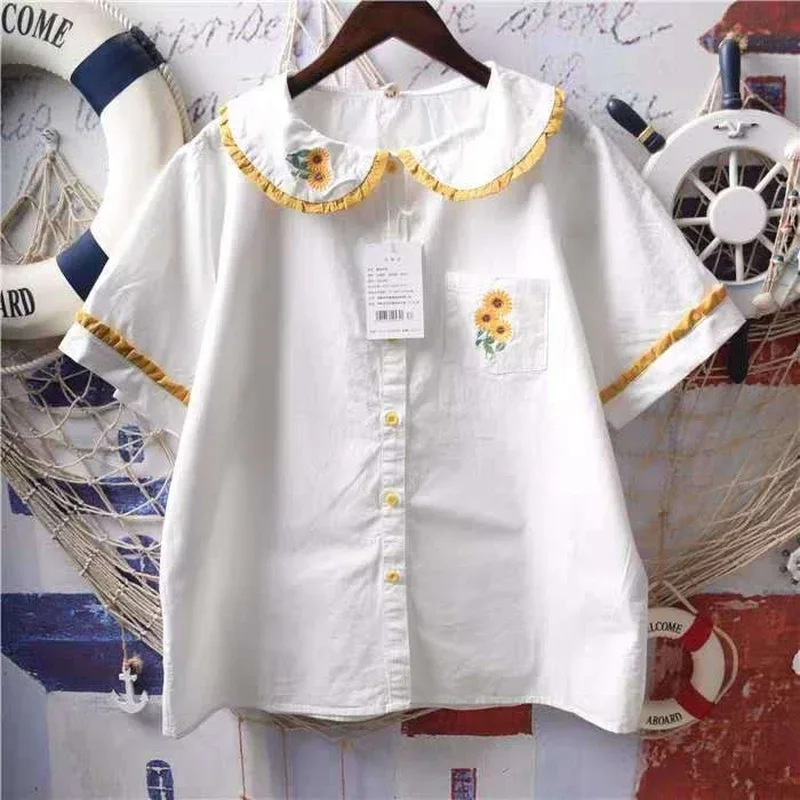 2024 Summer Japanese Sunflower Embroidery Short-sleeved White Shirt Top Peter Pan Collar Single-breasted Women Blouse Y584
2024 Summer Japanese Sunflower Embroidery Short-sleeved White Shirt Top Peter Pan Collar Single-breasted Women Blouse Y584
