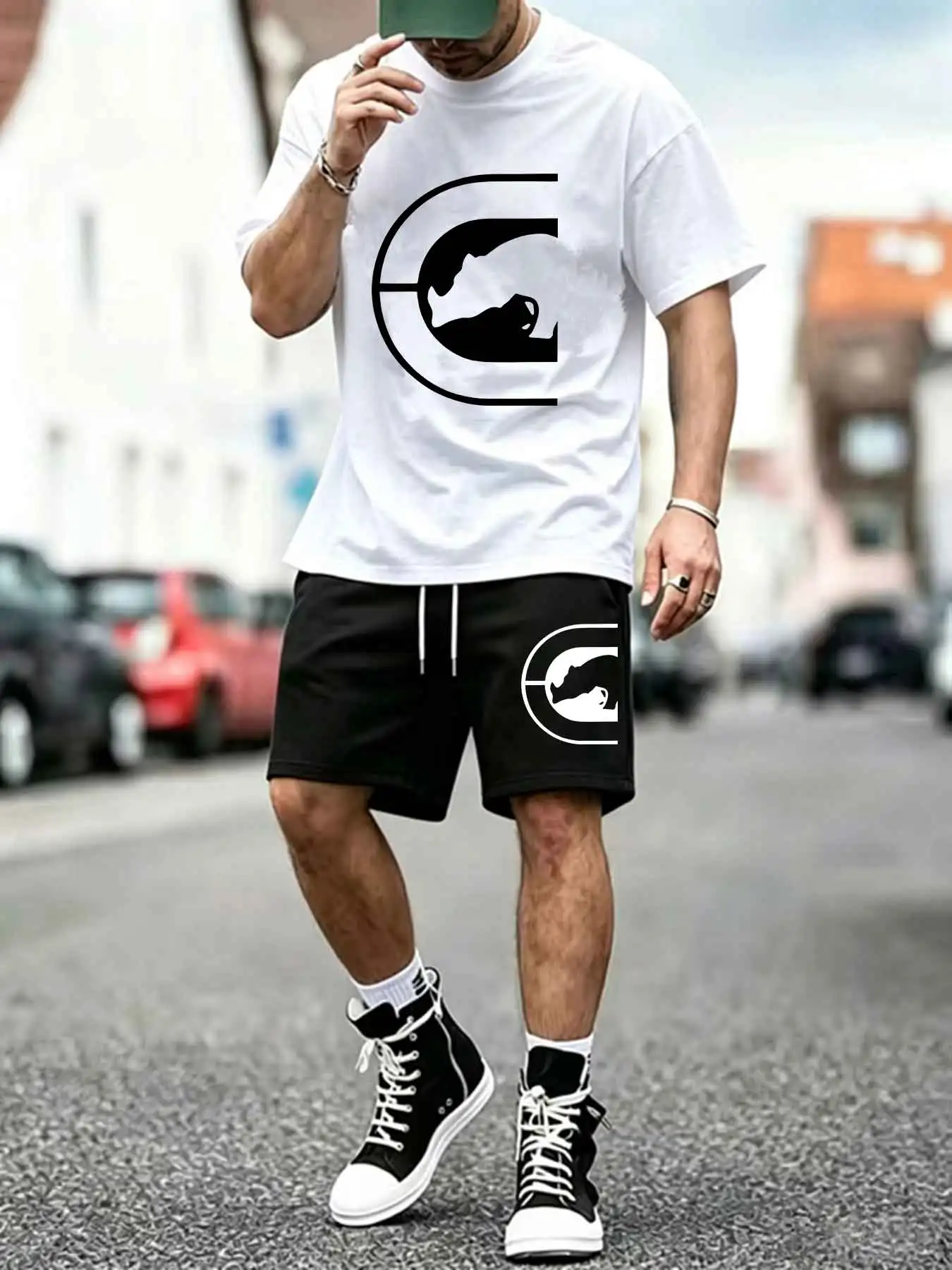 Summer Men's Short Sleeve Set Breathable Mesh Fabric Fashion Print T-shirt +Drawstring Shorts European Size Trend Sets
Summer Men's Short Sleeve Set Breathable Mesh Fabric Fashion Print T-shirt +Drawstring Shorts European Size Trend Sets