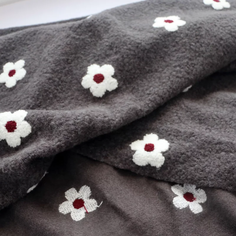 Cute white flower embroidered fabric for autumn and winter vest coat diy handmade polyester fabric 
Cute white flower embroidered fabric for autumn and winter vest coat diy handmade polyester fabric