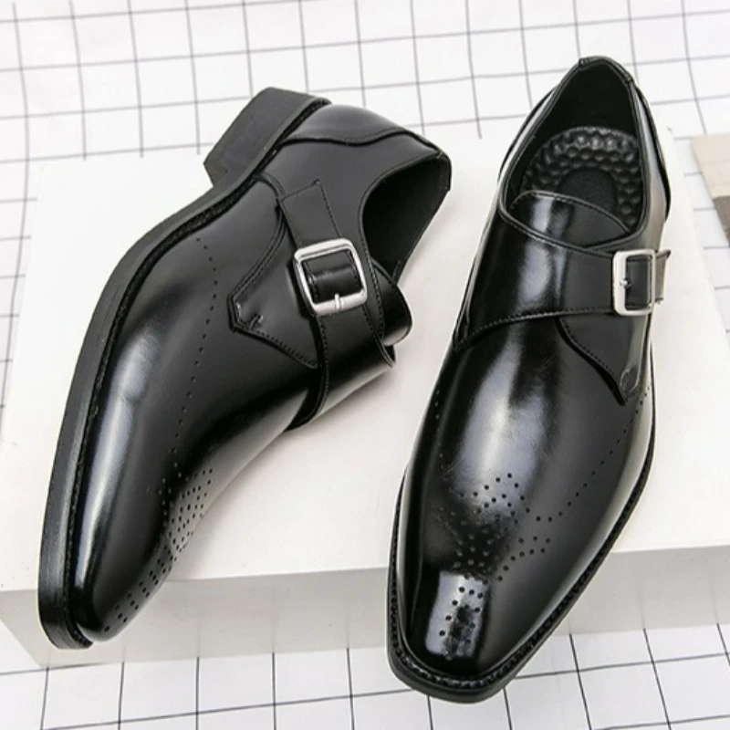 Мужские классические туфли из кожи, элегантные офисные туфли-оксфорды без шнурков, туфли для свадьбы и вечеринок, лоферы, дизайнерские туфли на плоской подошве с пряжкой
Мужские классические туфли из кожи, элегантные офисные туфли-оксфорды без шнурков, туфли для свадьбы и вечеринок, лоферы, дизайнерские туфли на плоской подошве с пряжкой