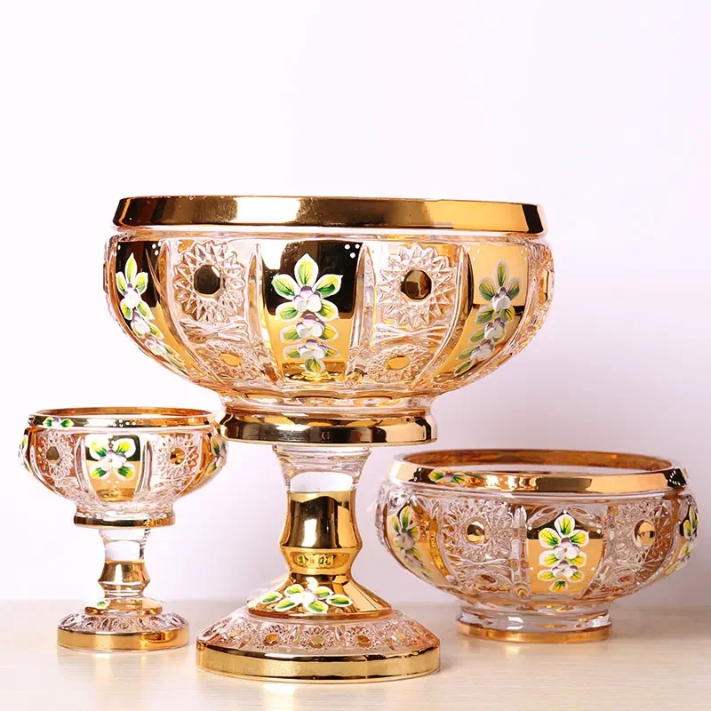 Crafted gold-plated enamel crystal glass fruit plate creative modern living room fruit plate European wedding gift
Crafted gold-plated enamel crystal glass fruit plate creative modern living room fruit plate European wedding gift