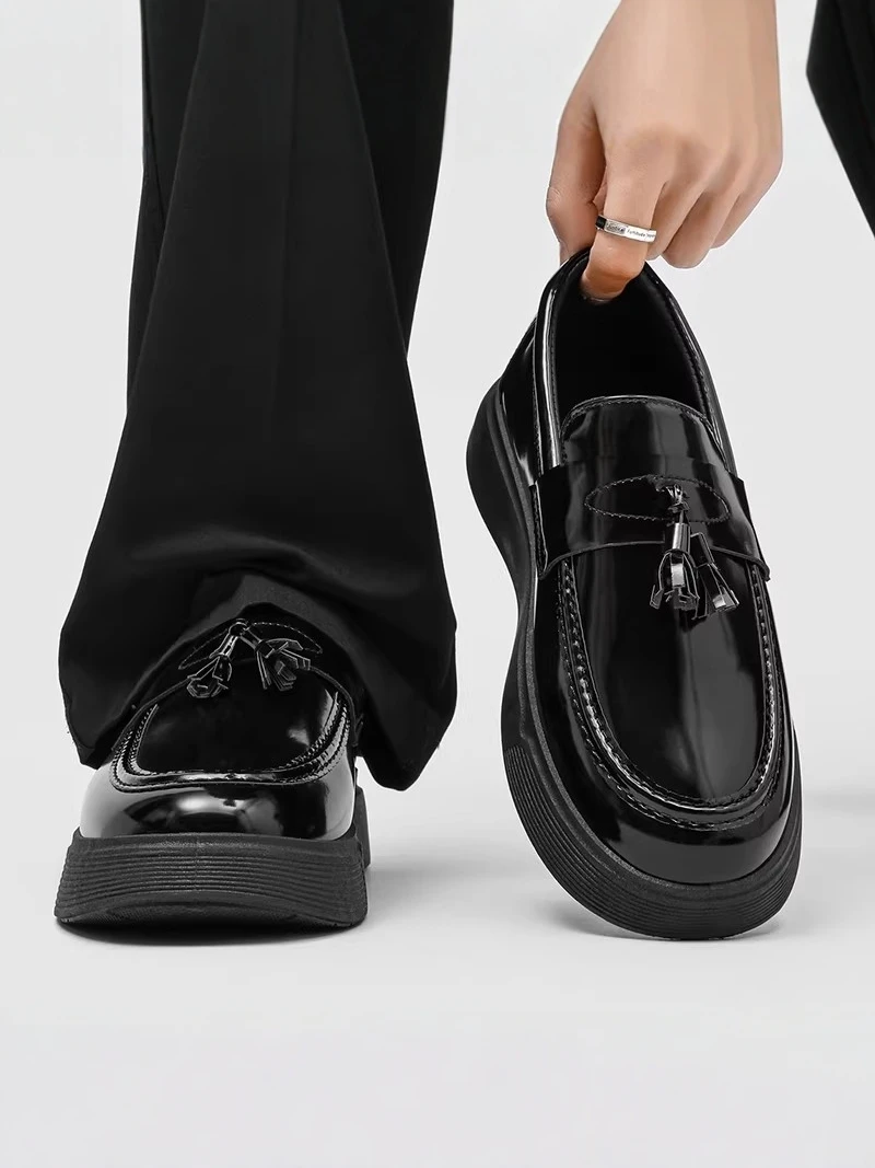 Men's Bean Shoes 2026 New Summer Formal Business Casual Thick Bottom Slip-On Shoes round Toe Fashion Loafers Youth Trend
Men's Bean Shoes 2026 New Summer Formal Business Casual Thick Bottom Slip-On Shoes round Toe Fashion Loafers Youth Trend