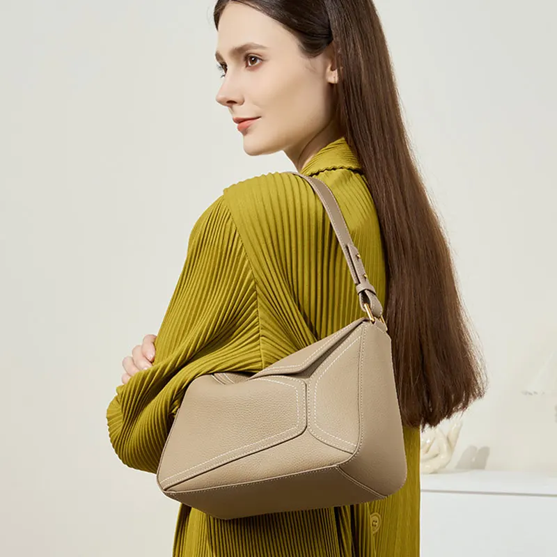 Genuine Leather Geometric Shoulder Bag, Luxury Cowhide Flap Crossbody Bag for Women
Genuine Leather Geometric Shoulder Bag, Luxury Cowhide Flap Crossbody Bag for Women