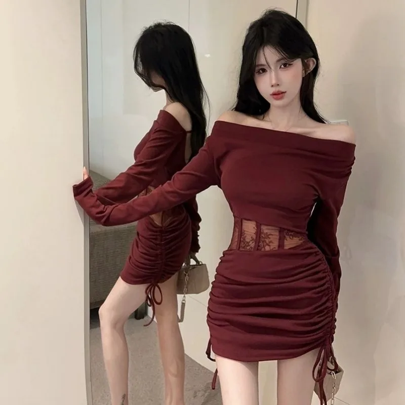 Solid Color Pullover Lace Women's Autumn and Winter Sexy Fishbone Hip-hugging Skirt One-shoulder Slim Dress
Solid Color Pullover Lace Women's Autumn and Winter Sexy Fishbone Hip-hugging Skirt One-shoulder Slim Dress