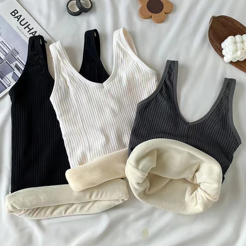 1pcs Autumn Winter Women Warm Underwear Girl Thermal Casual Nightwear Sexy Elasticity Female Velvet T-shirt Student Thermal Vest
1pcs Autumn Winter Women Warm Underwear Girl Thermal Casual Nightwear Sexy Elasticity Female Velvet T-shirt Student Thermal Vest