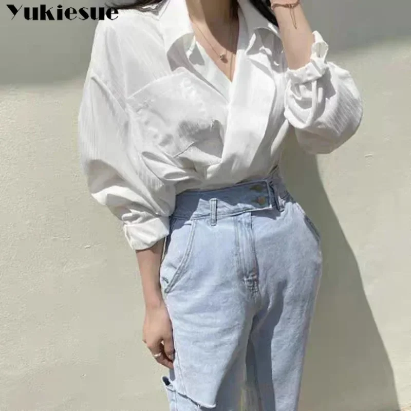 chic elegant Gentle striped lapel single breasted loose fitting long sleeved shirt spring summer Workwear Formal Clothes
chic elegant Gentle striped lapel single breasted loose fitting long sleeved shirt spring summer Workwear Formal Clothes
