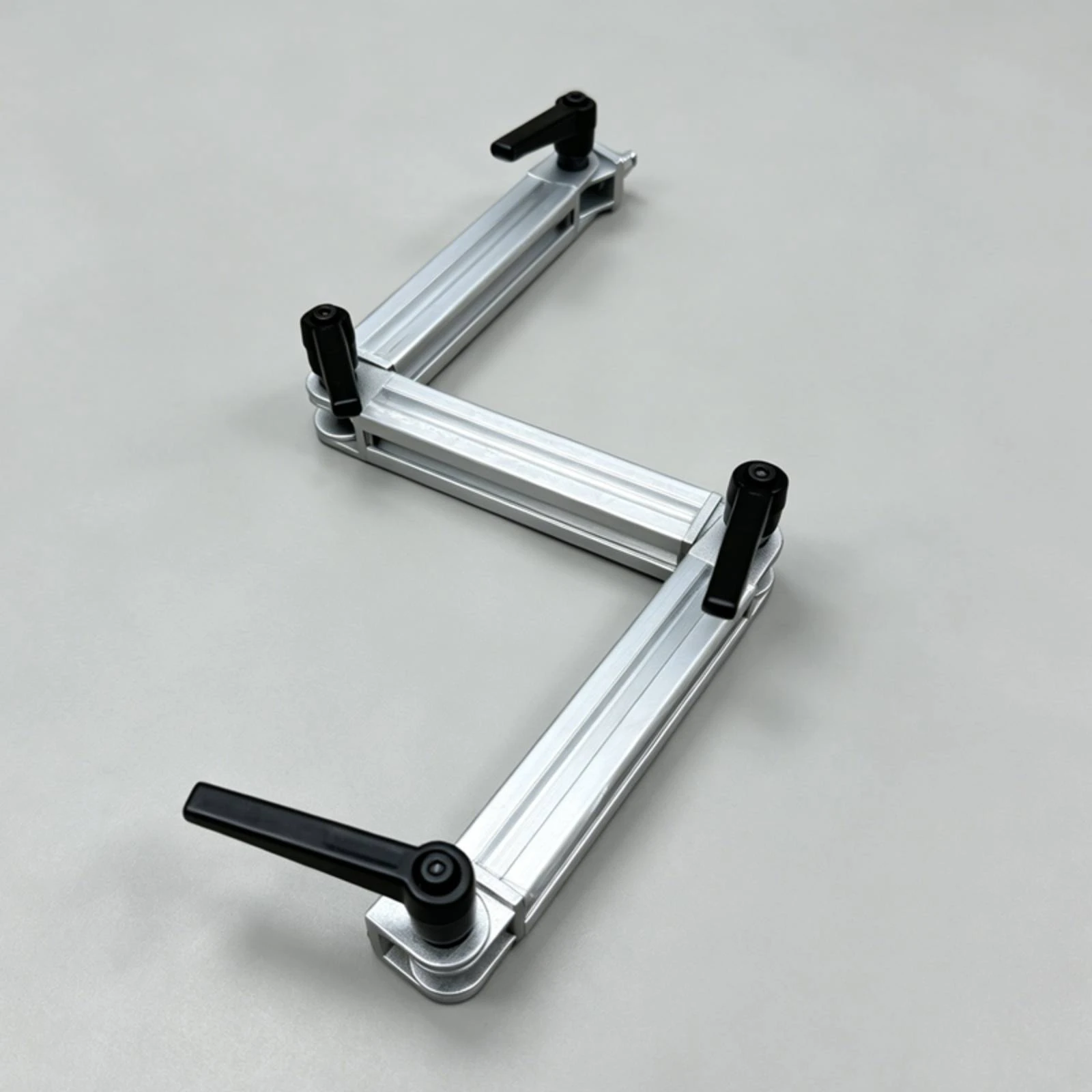 2 Pieces Aluminum Profile Movable Hinge Connector Adjustable Movable Hinge Connector Hardware Industrial for Builders
2 Pieces Aluminum Profile Movable Hinge Connector Adjustable Movable Hinge Connector Hardware Industrial for Builders