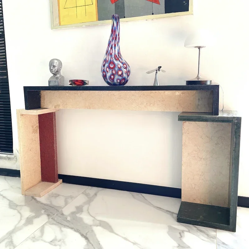 Italian modern living room entrance cabinet model room, art natural marble bar Internet celebrity restaurant side cabinet
Italian modern living room entrance cabinet model room, art natural marble bar Internet celebrity restaurant side cabinet
