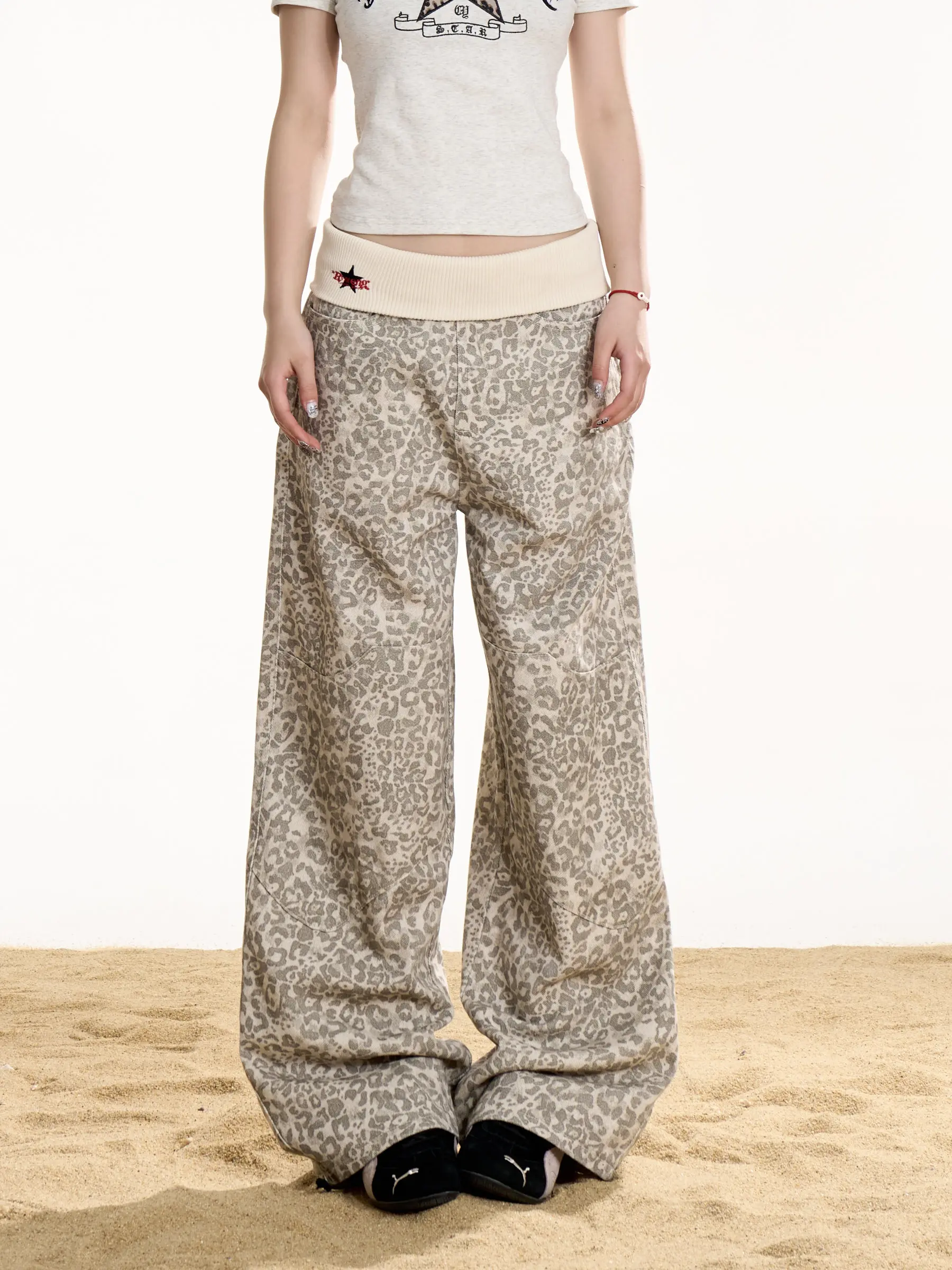 American Retro Leopard Print Wide Leg Pants Women Summer Loose Straight Casual Trousers Loose Slimming Floor-Length Pants
American Retro Leopard Print Wide Leg Pants Women Summer Loose Straight Casual Trousers Loose Slimming Floor-Length Pants