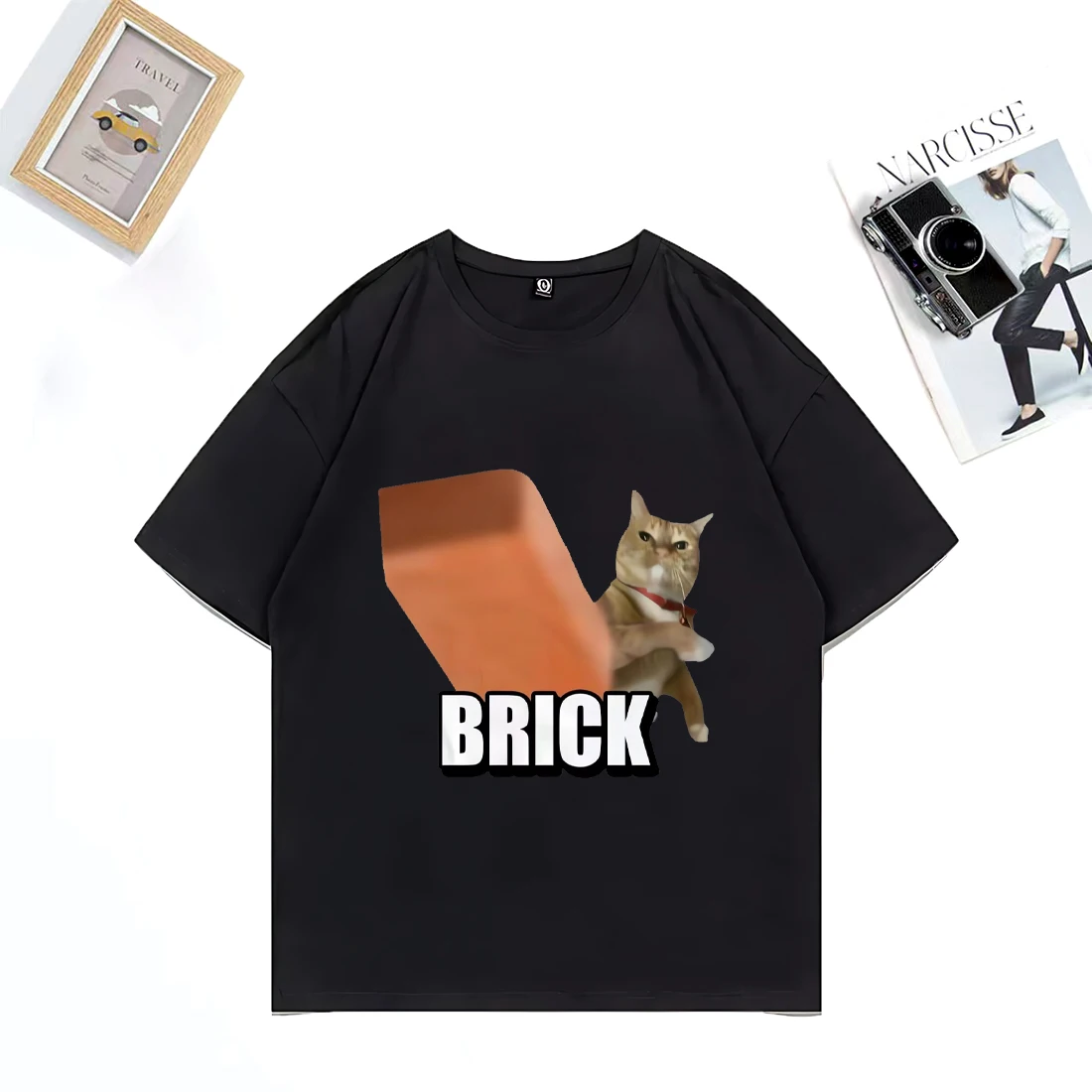 Funny Cat Throwing Brick Graphics T shirt Men Women Street Hip Hop vintage Tee short sleeve Casual Top Oversized Unisex clothing
Funny Cat Throwing Brick Graphics T shirt Men Women Street Hip Hop vintage Tee short sleeve Casual Top Oversized Unisex clothing