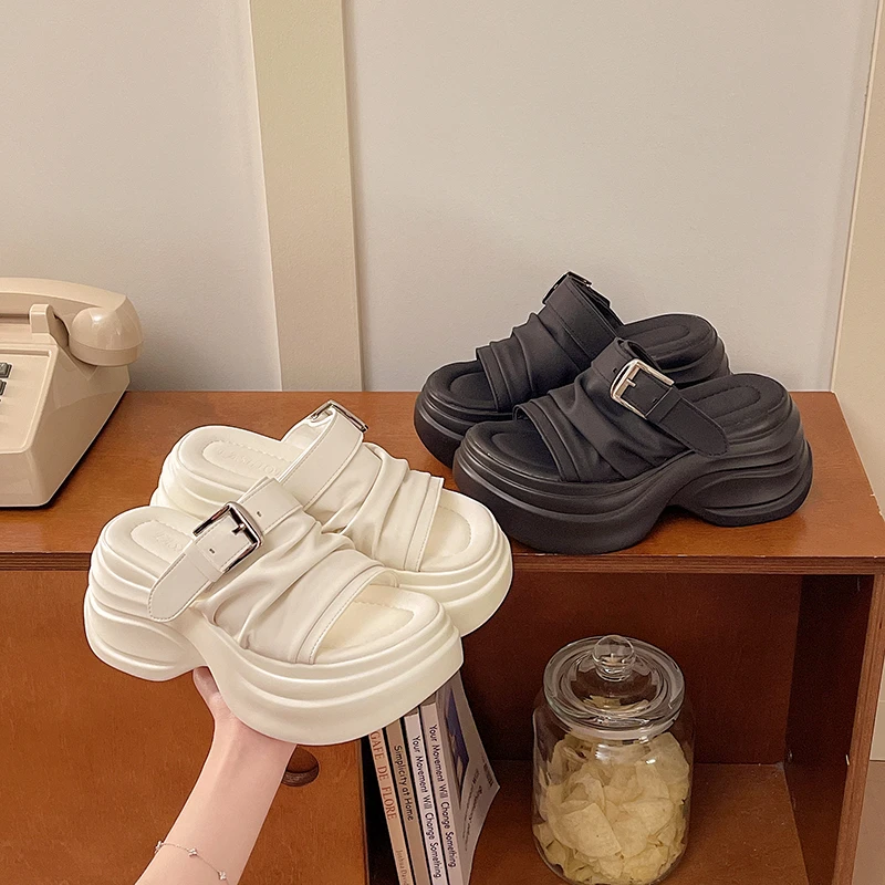 2026 New Summer Thick-Bottom One-Strap Slippers, Stunningly Popular, Height-Increasing Wedge Slip-On Beach Shoes
2026 New Summer Thick-Bottom One-Strap Slippers, Stunningly Popular, Height-Increasing Wedge Slip-On Beach Shoes