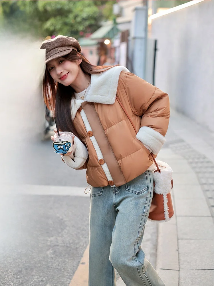 Fleece Trimmed Short down Jacket Women's Coffee Color Fur Splicing Duck down Coat Korean Style Slim Fit Long Sleeve Winter Coat
Fleece Trimmed Short down Jacket Women's Coffee Color Fur Splicing Duck down Coat Korean Style Slim Fit Long Sleeve Winter Coat