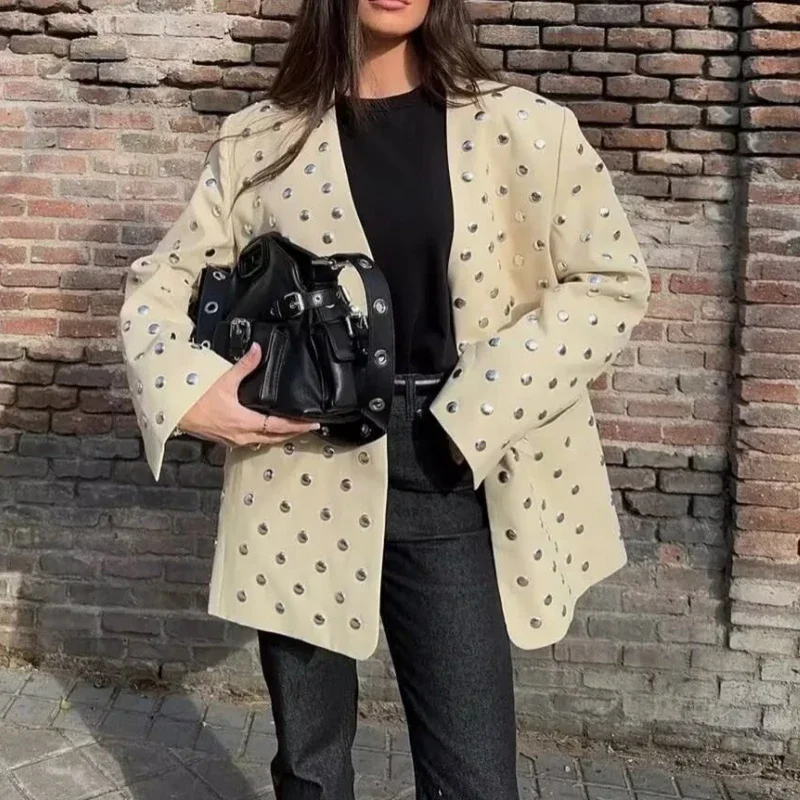 Women's 2026 Autumn European and American Style V-neck Long Sleeve Rivet-decorated Blazer for Women
Women's 2026 Autumn European and American Style V-neck Long Sleeve Rivet-decorated Blazer for Women