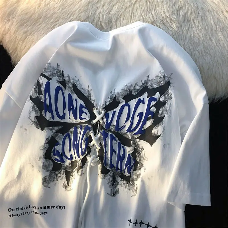 Butterfly Letter Printing Retro Short Sleeve T-shirt Women's Men 2023 Summer New Korean T-shirt Couple Design Sense Fashion
Butterfly Letter Printing Retro Short Sleeve T-shirt Women's Men 2023 Summer New Korean T-shirt Couple Design Sense Fashion