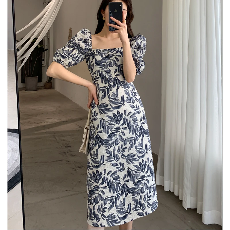 Customized Floral Dress Women's 2022 Summer New Square Neck Puff Sleeves French Retro Temperament Office Lady Long Skirt
Customized Floral Dress Women's 2022 Summer New Square Neck Puff Sleeves French Retro Temperament Office Lady Long Skirt