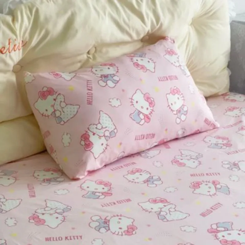 Наволочка Sanrio HelloKitty Kawaii в стиле аниме, легкая, тонкая, розовая, устойчивая к пятнам, для летнего домашнего использования, подарок
Наволочка Sanrio HelloKitty Kawaii в стиле аниме, легкая, тонкая, розовая, устойчивая к пятнам, для летнего домашнего использования, подарок